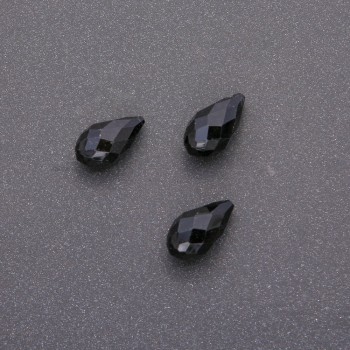 Mărgelă-pendentiv din agat, tăiată în formă de picătură, 10×18 mm