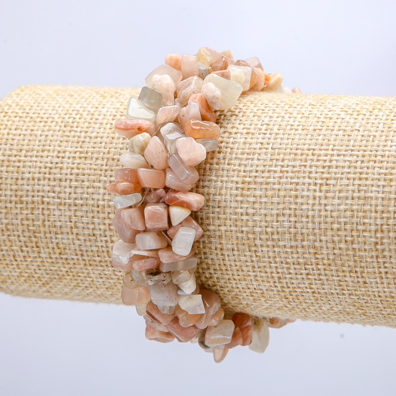 Brățară lată din selenit natural, fragmente de 6 mm, circumferința 18 cm, lățimea 2 cm