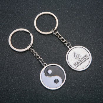 Breloc «Yin-yang», diametrul 31 mm, lungime 8 cm, din metal argintiu