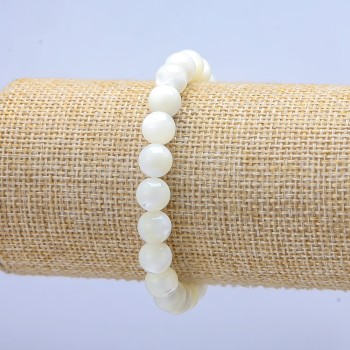 Brățară pe elastic alb sidef, bile netede, diametru 9 mm, lungime 18 cm