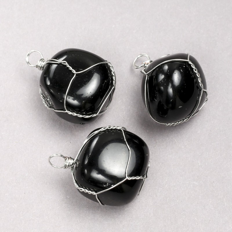 Pandantiv în înfășurare argintie, din onix negru natural, dimensiuni 35×20 mm+