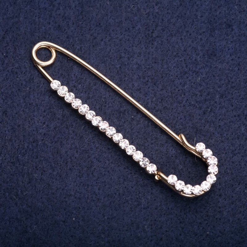 Broșă–ac cu pietre albe, 70x16 mm, metal galben