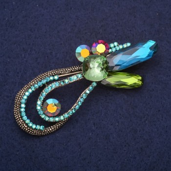 Broșă mare Accent în strasuri și pietre chameleon, culoare turcoaz, albastru deschis și verde, 74×28 mm, metal galben