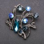 Broșă mare Accent cu cristale albastre „hameleon” din metal 55x55 mm