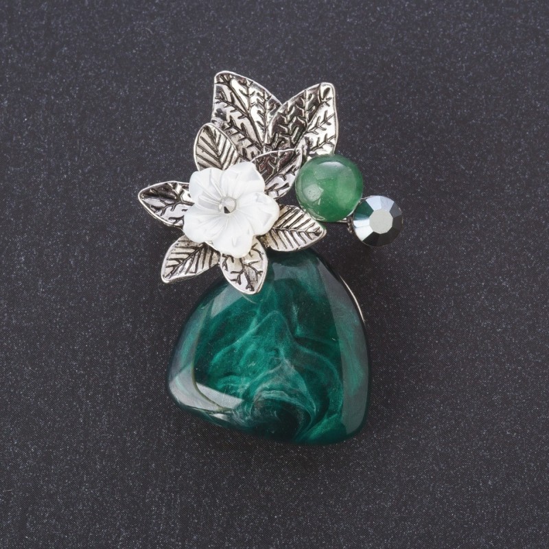 Broșă Floarea perlată Flora, mărgea de nefrit, cabochon din agat în metal argintiu