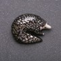 Broșă «Arici» din metal argintiu și email 38×29mm +