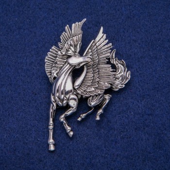 Broșă Pegas 45×70 mm, metal argintiu