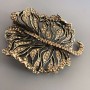 Broșă Frunză în strasuri aurii, metal auriu 58x72 mm