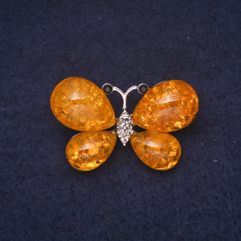 Broșă din chihlimbar cu formă de fluture (artificială) 38×24 mm, culoare galbenă, metal argintiu