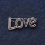 Broșă "LOVE" 3×1,5 cm, metal gri