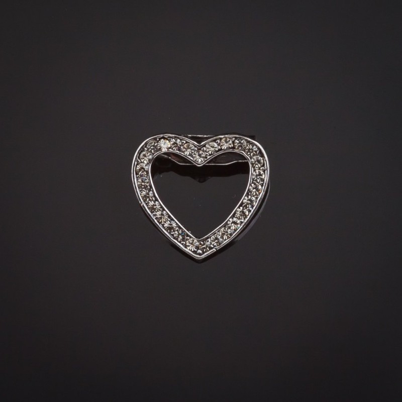 Broșă în formă de inimă, metal argintiu și strasuri, 20x18 mm +