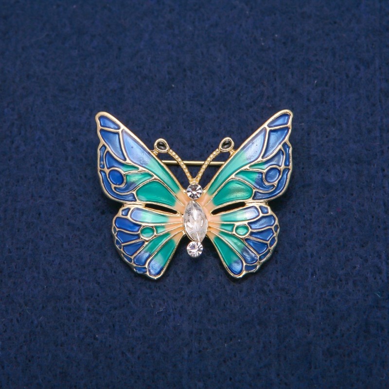 Broșă cu fluture, cristale albe și email multicolor, metal auriu, 31×37 mm