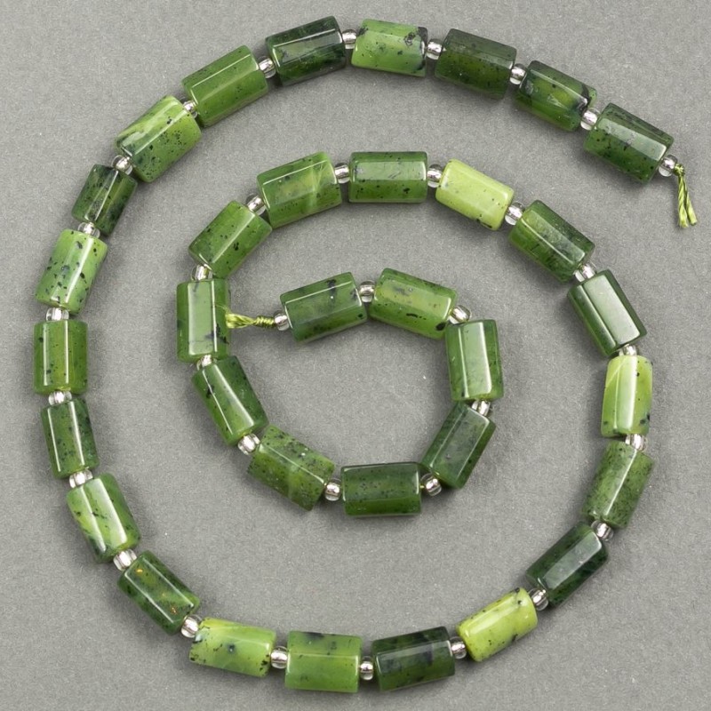 Mărgele pe șnur din jadit natural, fațetate, 10×6–7 mm, lungime 40 cm +/-
