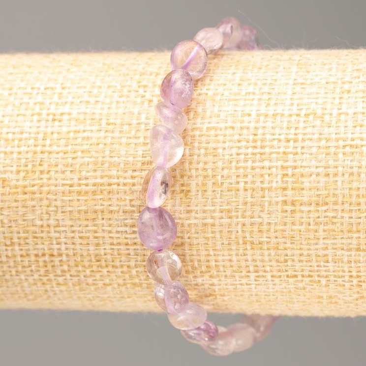 Brățară din piatră naturală ametist fațetată, diametrul 7x8-6x7 mm, lungime 18 cm, pe elastic
