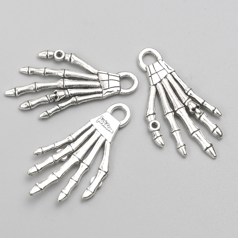 Pandantiv «Scheletul mâinii» 35×18 mm, ambalare 9 bucăți ±