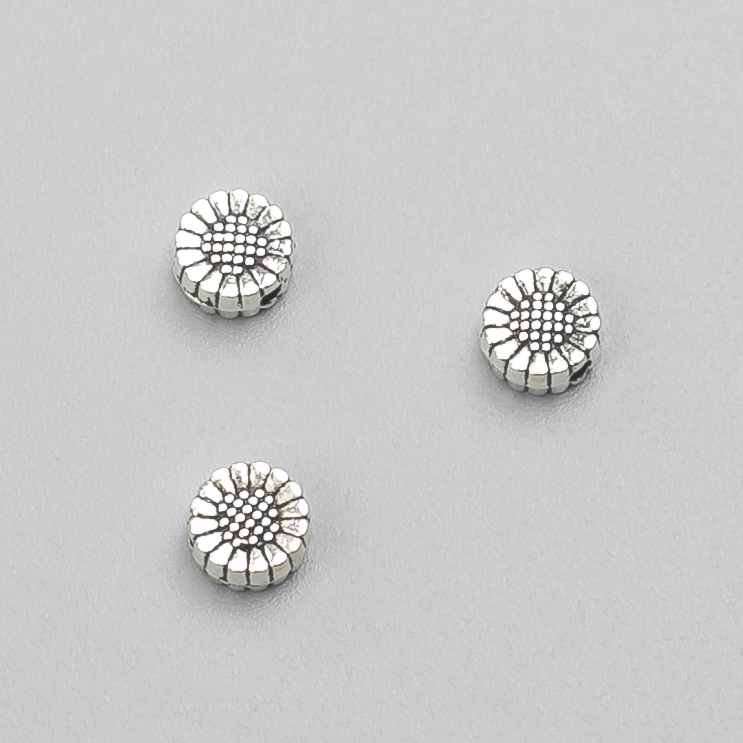 Inserție pentru mărgele Floare, diametru 6×3 mm, ambalaj 20 g, 66 bucăți ±, culoare metalică argintiu