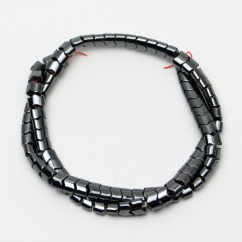 Mărgele din hematit în zigzag, diametrele 5x7 mm și 5x5 mm, lungime aproximativă 40 cm - pe fir