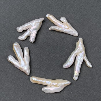 Perle baroce cu nuanța «benzină», diametru 24×37 mm ± gaură trecătoare, lungime 37 cm ± (pe bucată)