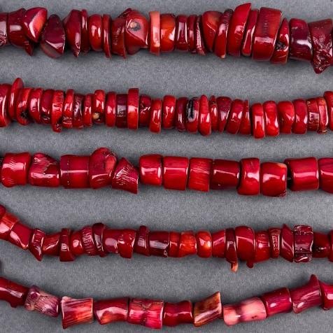 Coral natural tăiat pe șnur, diametre 11x8 mm +/-, diametre 10x5 mm +/-, lungime 43 cm +/- (pentru 100 g) (sortiment de dimensiuni)