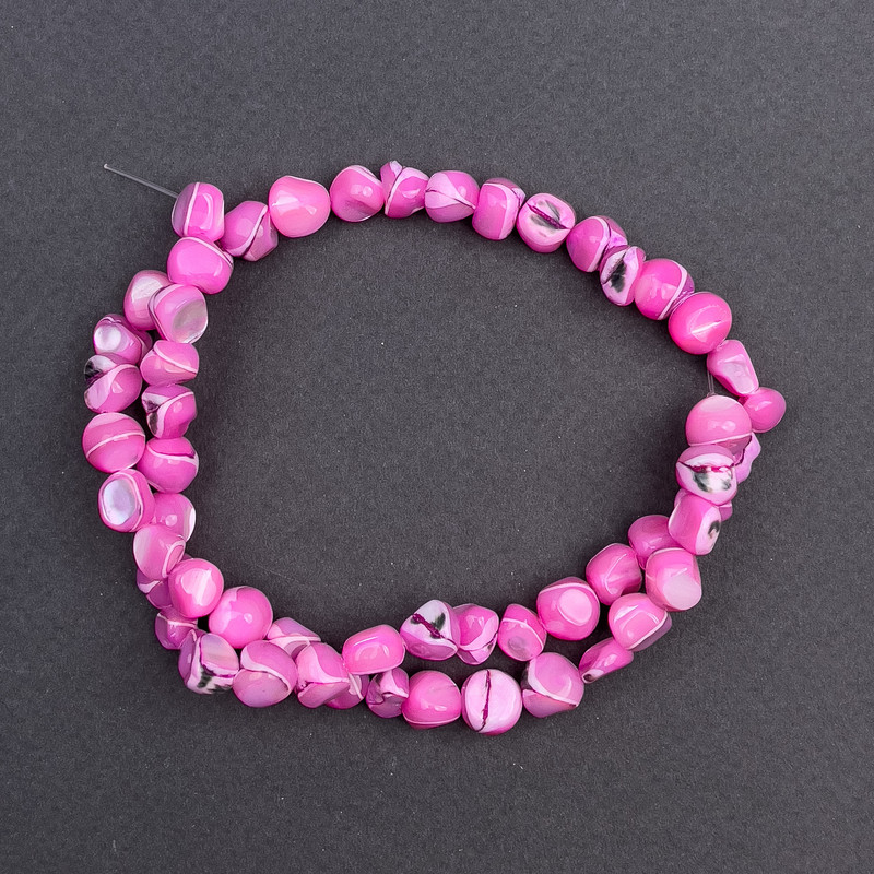 Mărgele tonate din sidef roz zmeură, formă disc, diametrul 8x6 mm, lungime aproximativă 41 cm, pe fir
