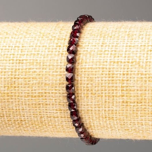Brățară din granat, pietre naturale, cuburi tăiate, diametru 4 mm, lungime 18 cm (elastic)