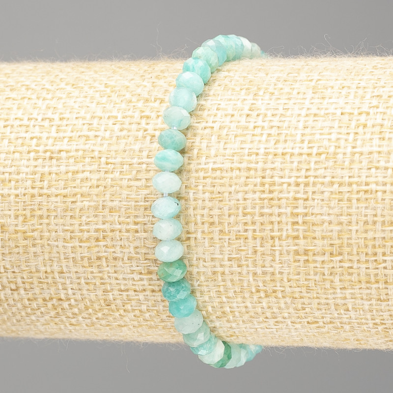 Brățară din amazonit facetat pe fir elastic, diametru aproximativ 5×3,5 mm, lungime 18 cm