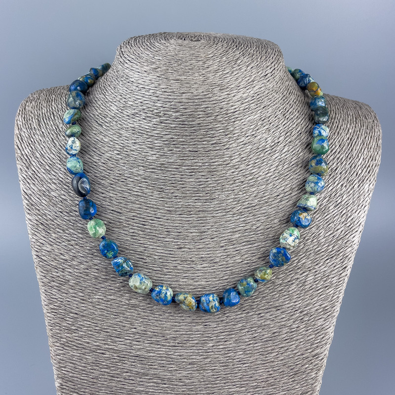 Colier din piatră naturală hrizocola și sodalit, 8x10 mm, lungime 48 cm