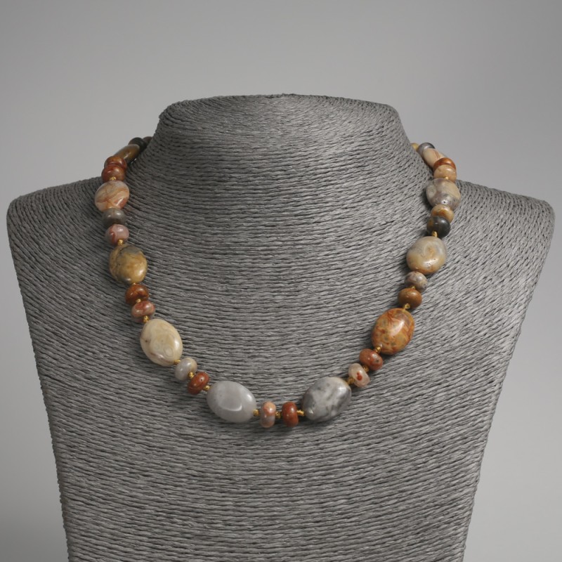 Colier din jasper imperial, oval plat, diametrul 13x18 mm +/-, mărgele rondel de 9x5 mm +/-, lungime 45 cm