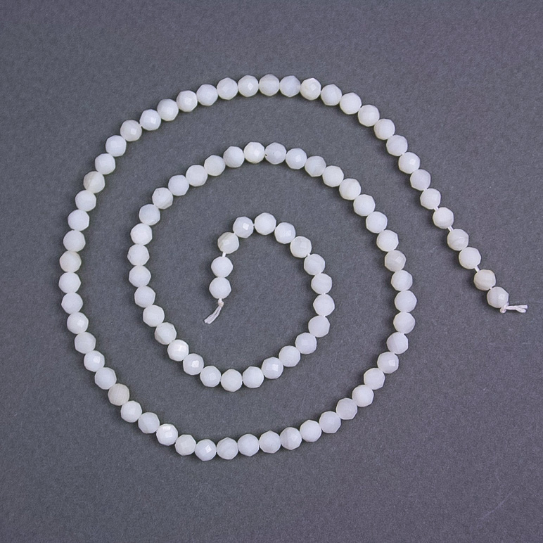 Mărgele din sidef natural, formă sferică tăiată, diametru 4 mm ±, pe șnur, lungime 38 cm+