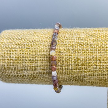 Brățară cu agat Botswana, piatră naturală, cuburi facetate, diametrul 4x4 mm, lungime 18 cm (elastic)