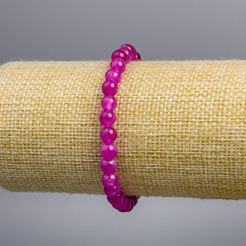 Brățară „Turmalină” (artificială) mărgele netede de culoare zmeurie, diametrul aproximativ 6 mm, lungime 18 cm, pe elastic