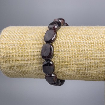 Brățară din piatră granat facetat, diametrul 11×15 mm, lungime 18 cm, elastică