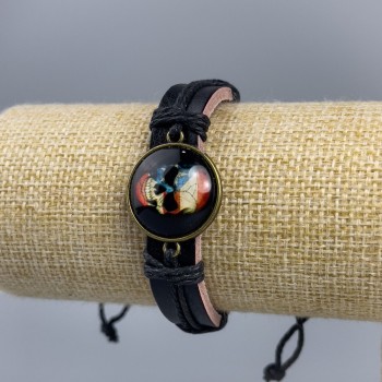 Brățară din piele ecologică cu craniu și steag, pe închidere reglabilă, 1 buc.