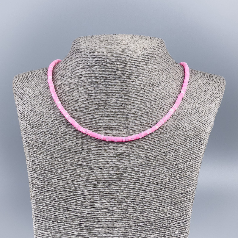 Colier-choker din sidef natural tonat, roz deschis, rondel net, diametrul 4×2 mm, lungime 48 cm