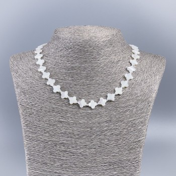 Colier din sidef alb natural în formă de trifoi, diametru 8x10x2 mm, lungime 50 cm +/-