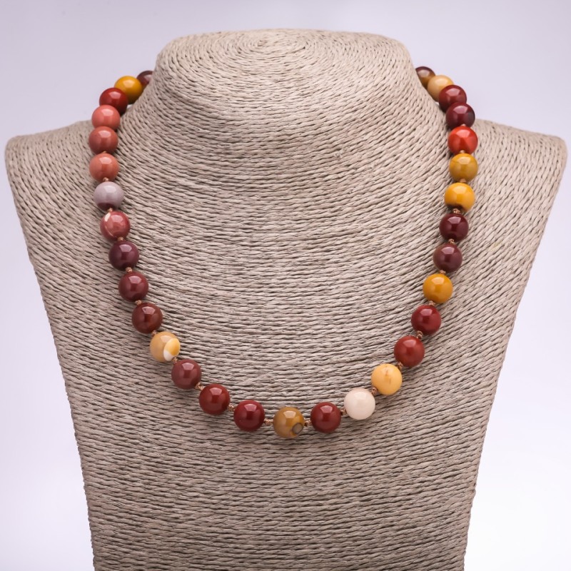 Colier din jasper Mookaite, bile netede, diametrul de 10 mm, lungimea 48 cm