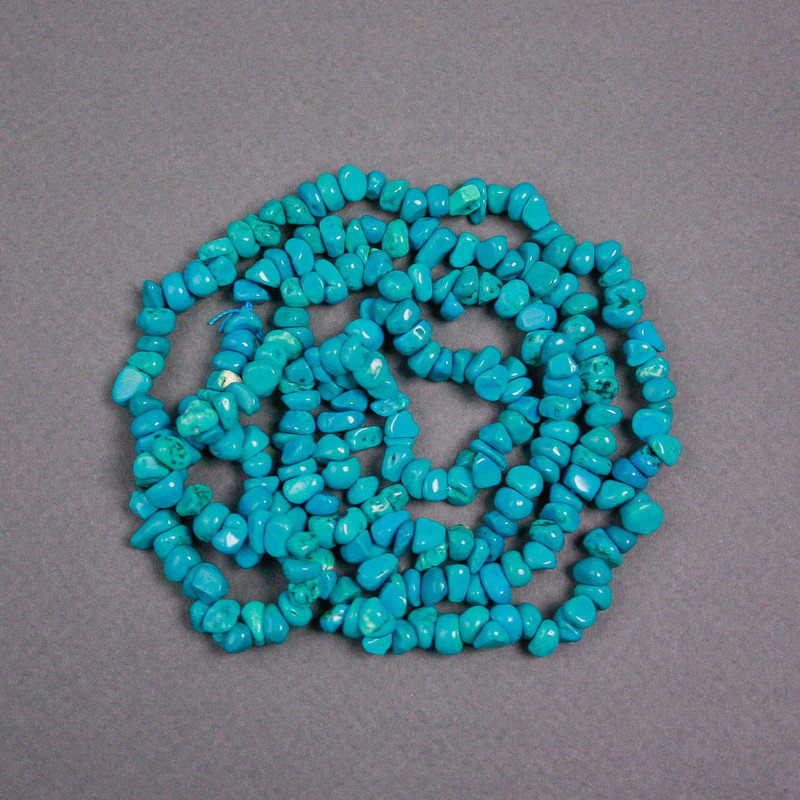 Mărgele de turcoaz pe șnur, fragmente albastre, diametru 7x6x4 mm, lungime 78 cm
