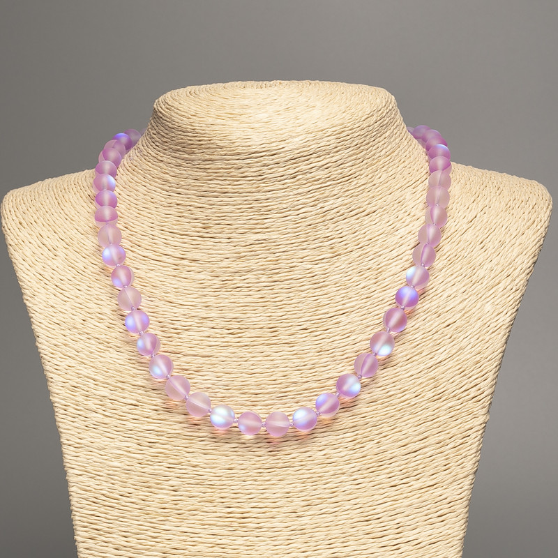 Colier din sticlă opală, nuanță violet mat, cu efect cameleon, bilă netedă, diametrul 8 mm (+/-), lungime 49 cm (+)