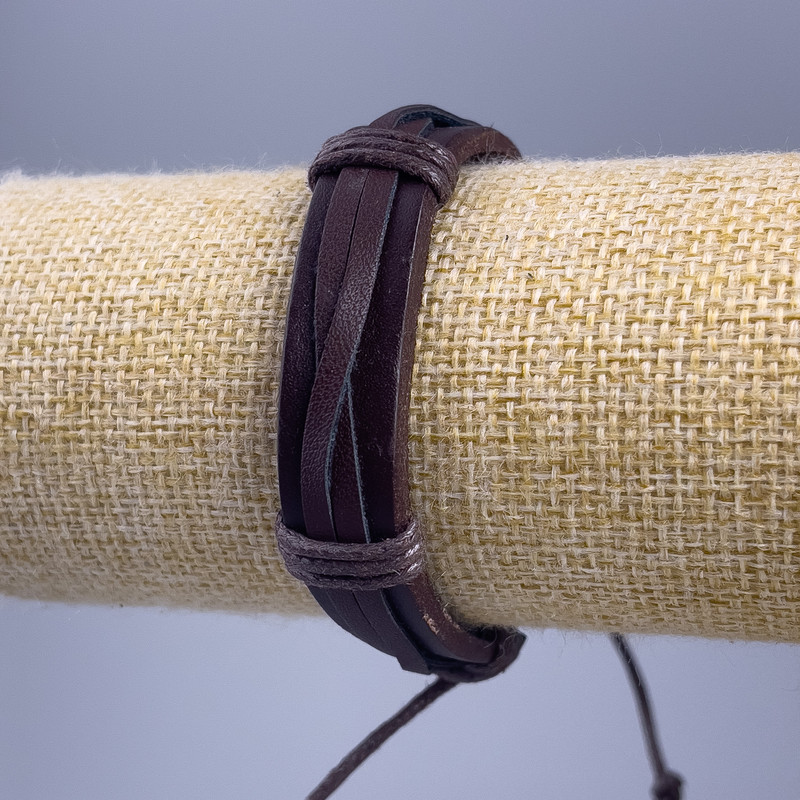 Brățară din piele ecologică maro închis, lungime 18-25 cm, grosime 14 mm, cu reglaj