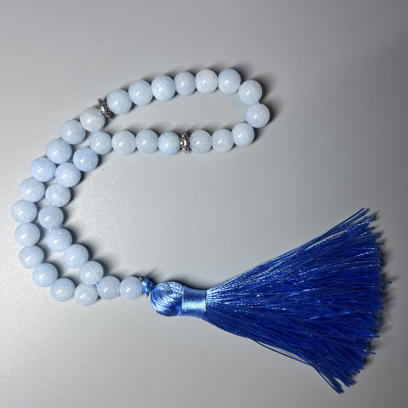 Rozariu din acvamarin, piatră naturală, bile netede, diametru de aproximativ 8 mm, 33 mărgele, cu inserții metalice