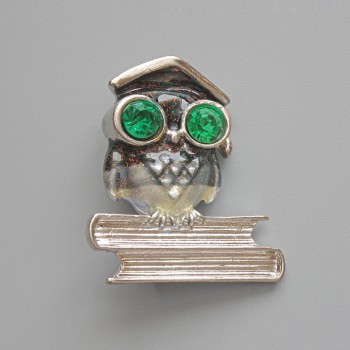 Брошка кулон Сова сіра емаль, зелені кристали, сріблястий метал 33х37мм