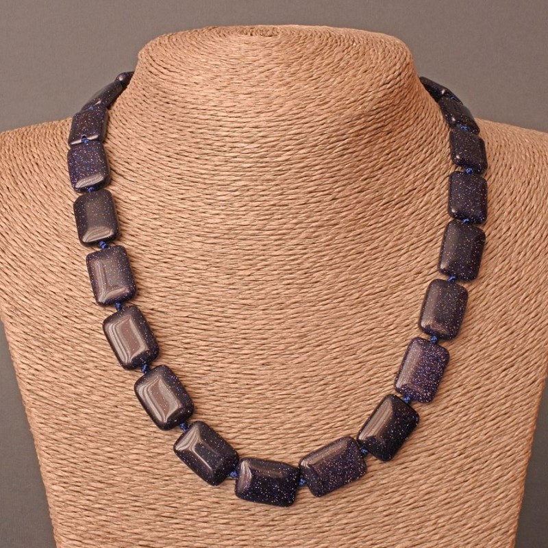 Colier Aventurin Albastru Nisipul nopții Cairo (Sintetic) dreptunghiular, dimensiuni aproximativ 13×18 mm, lungime 48 cm