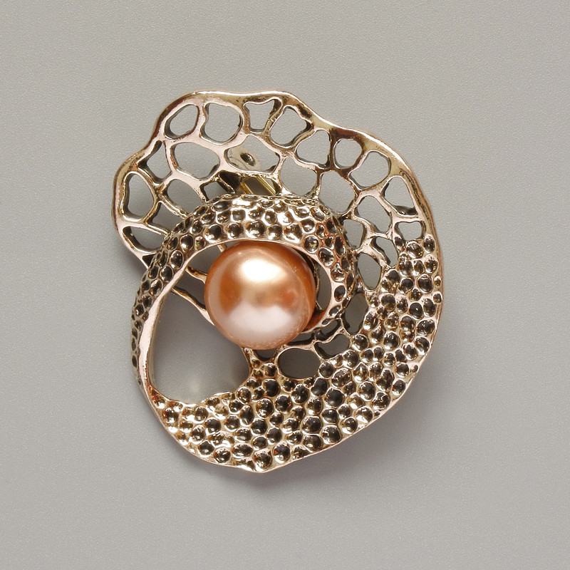 Broșă Accent cu mărgea galbenă, metal auriu, 41×39 mm