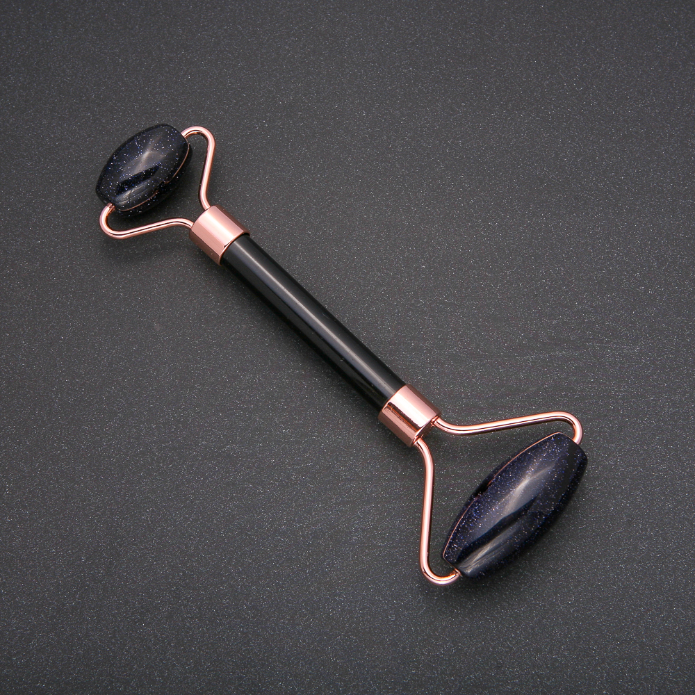 Masajer roller din aventurin „Noaptea Cairo” albastru nisipiu, lungime 14,5 cm, culoare metal cupru