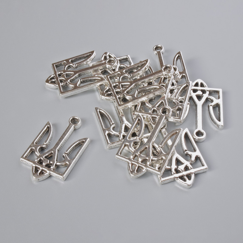 Accesorii pentru pandantiv «Stema», diametrul 25×15 mm, diametrul găurii 2,1 mm, fațetat 7 buc., culoare argintie a metalului