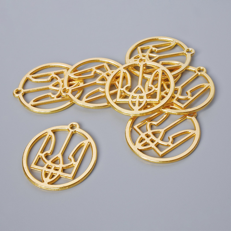 Pandantiv – accesorii «Stema», dimensiuni 26,5×25 mm, diametrul găurii 1,9 mm, set 7 bucăți ±, culoare metalică aurie