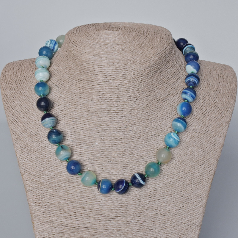 Colier din agată albastră, piatră naturală, bile lucioase, diametru aproximativ 12,5 mm, lungime 46×48 cm