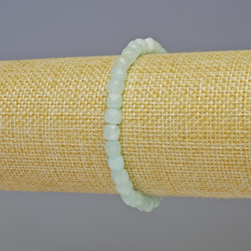 Браслет Ангеліт гранований кубик, діаметр 5х5мм+-, довжина 18см+- стрейч