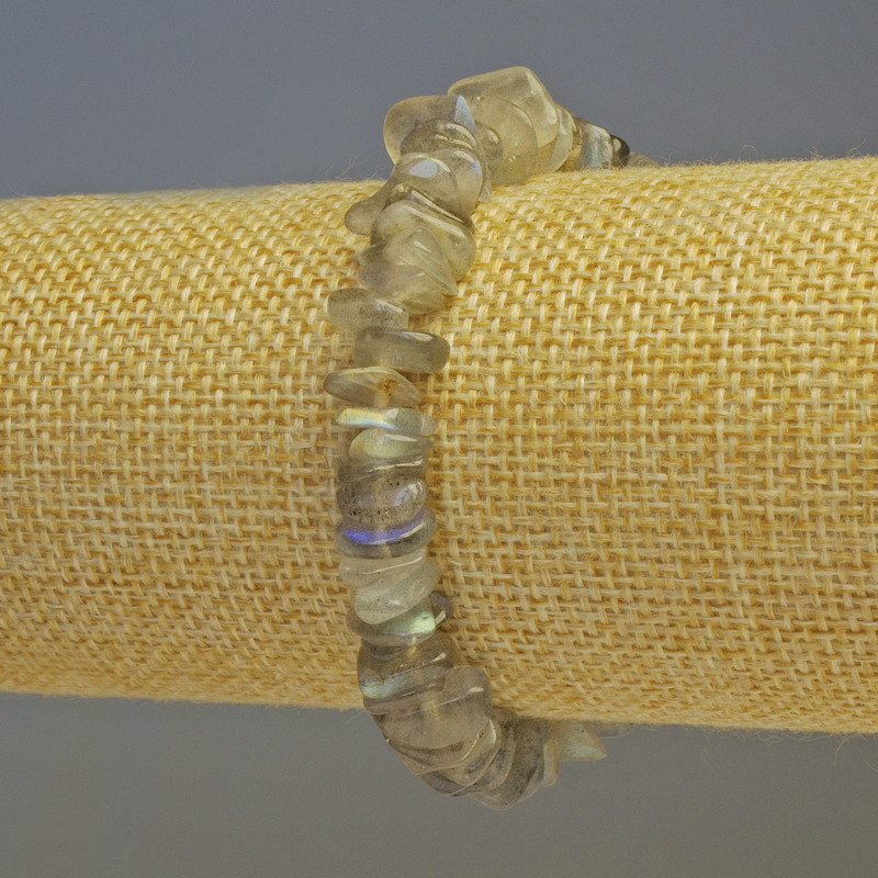 Brățară din labradorit natural, fragmente 8x2 mm, lungime 18 cm (elastică)