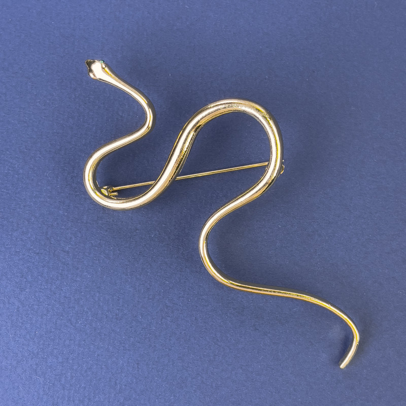 Broșă în formă de șarpe, metal auriu, 98×50 mm+